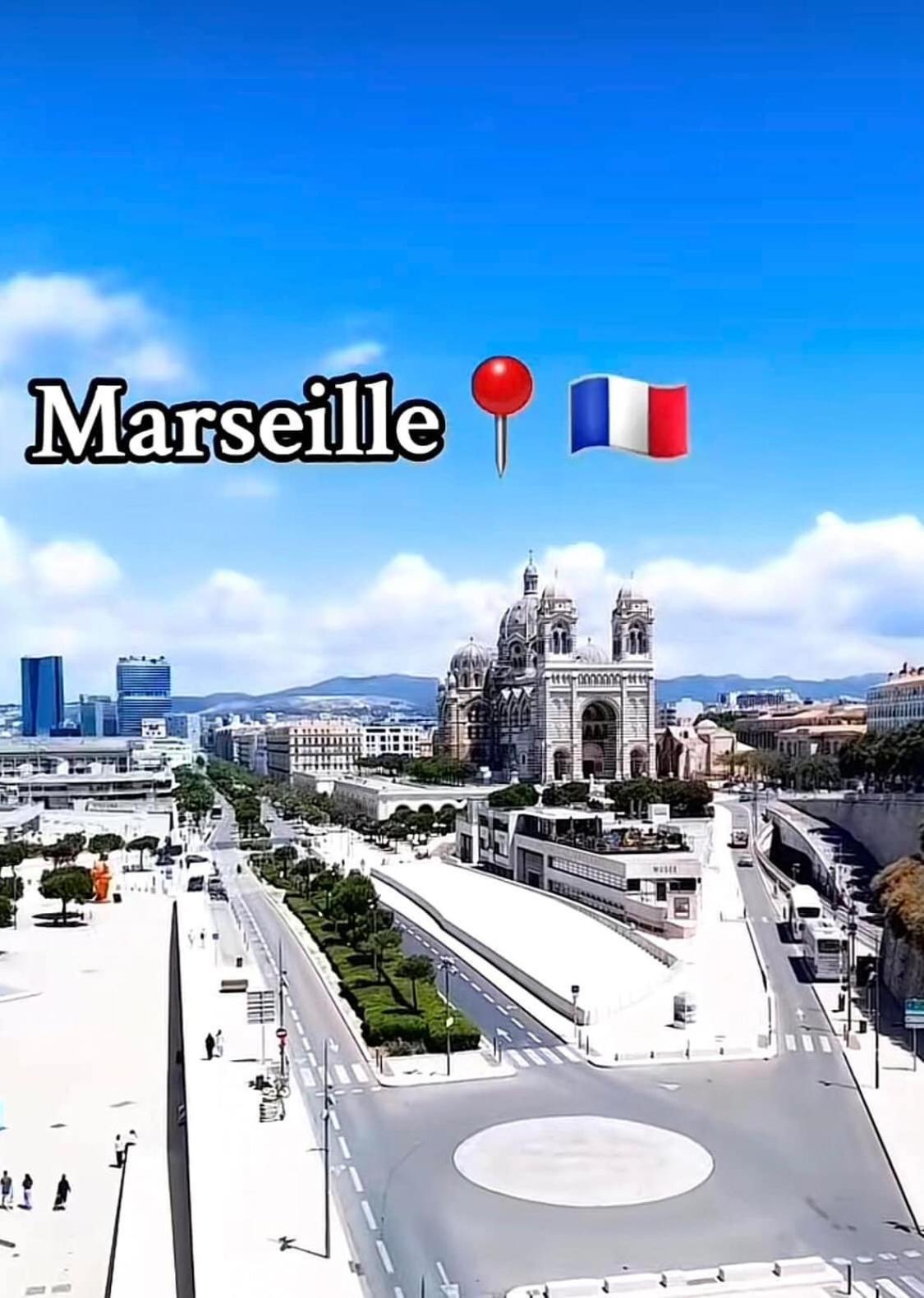 Appartement Atypique Cosy Entre Terre & Mer Marsilia Exterior foto